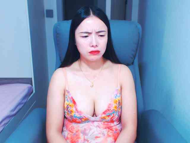 AnneJiang webcam