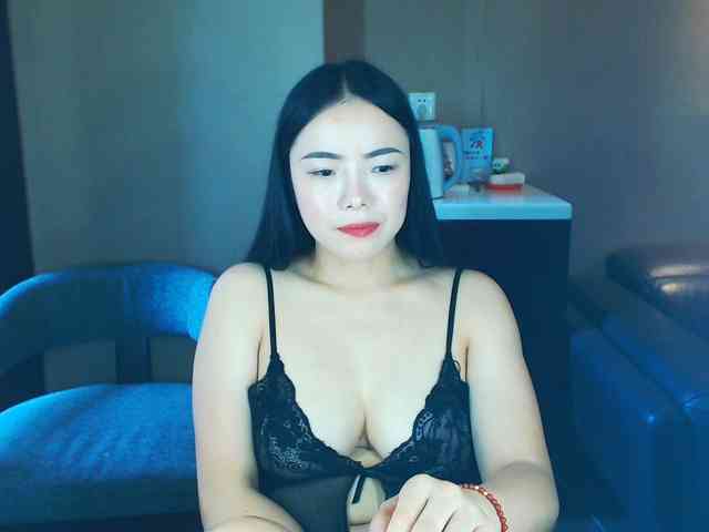 AnneJiang webcam