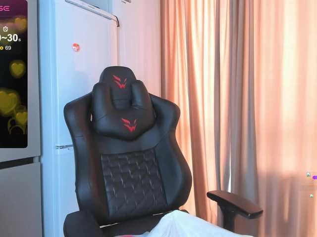  azur-moon chat room