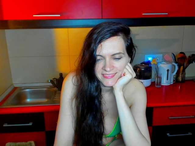 SexQueen11's BongaCams show and profile