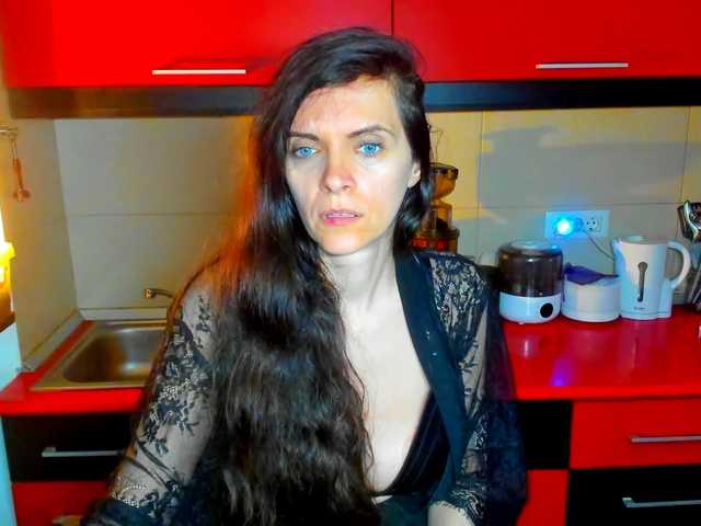 SexQueen11's BongaCams show and profile