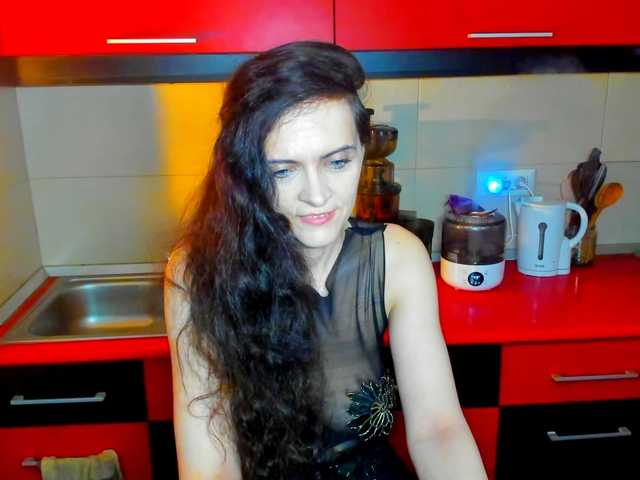 SexQueen11's BongaCams show and profile