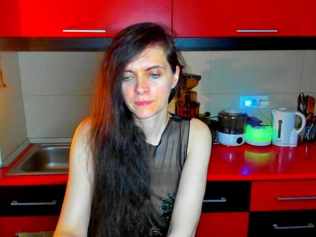 SexQueen11's BongaCams show and profile