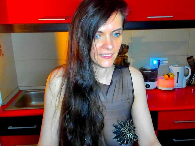 SexQueen11's BongaCams show and profile