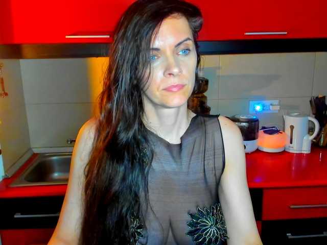 SexQueen11's BongaCams show and profile