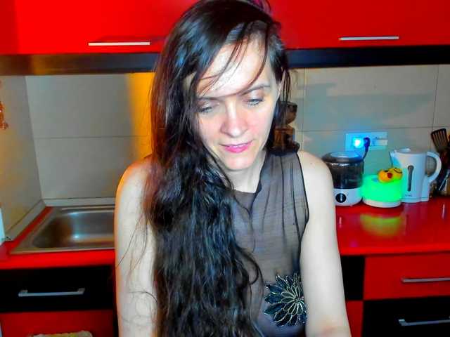 SexQueen11's BongaCams show and profile