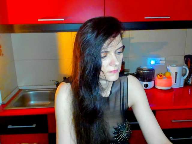 SexQueen11's BongaCams show and profile