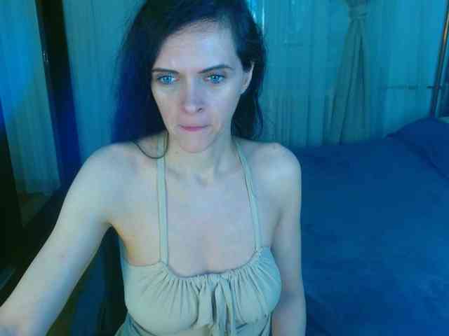 SexQueen11 webcam