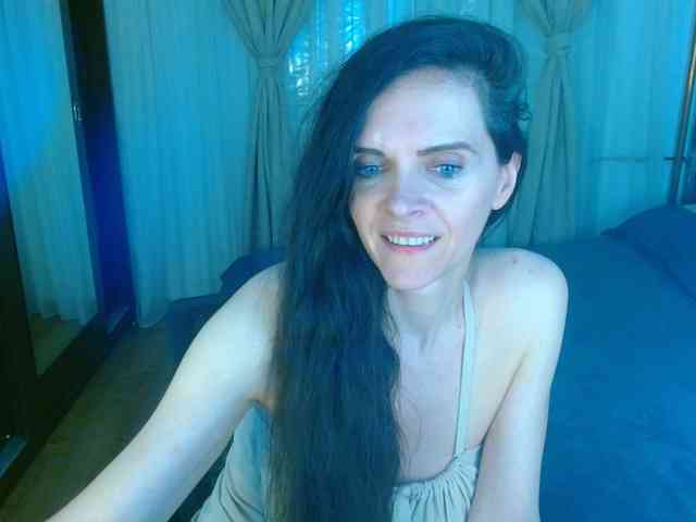 SexQueen11 webcam