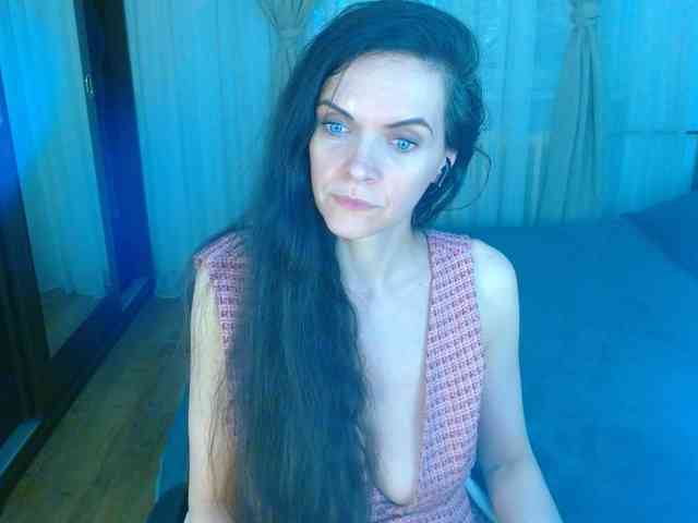 SexQueen11 webcam