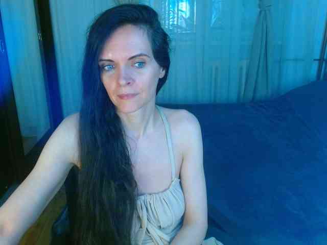 SexQueen11 webcam