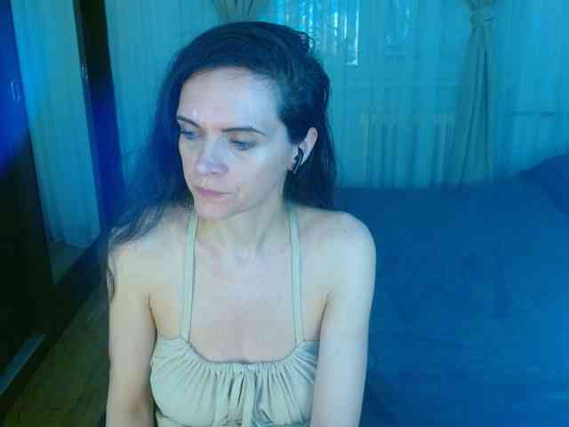 SexQueen11 webcam