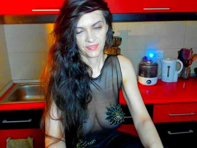 SexQueen11 webcam