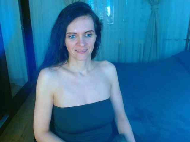 SexQueen11 webcam