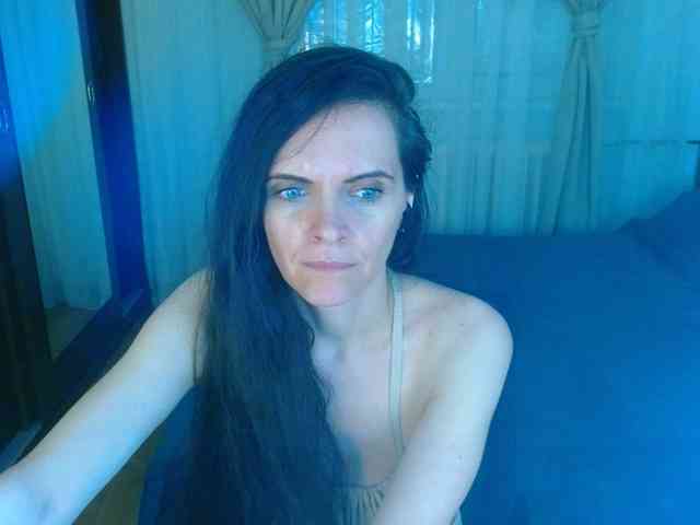 SexQueen11 webcam