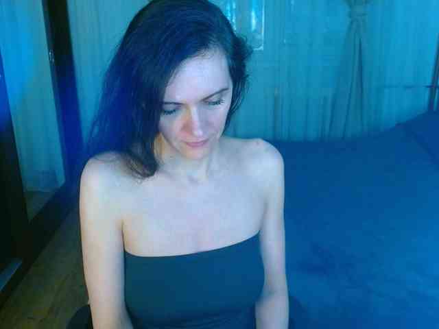 SexQueen11 webcam