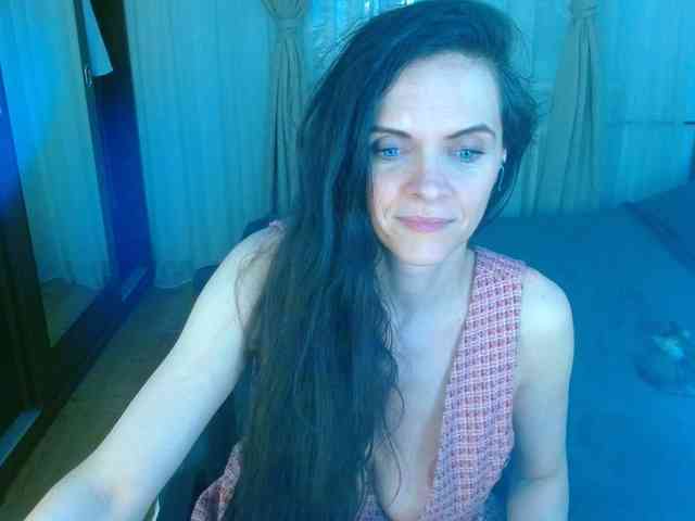 SexQueen11 webcam
