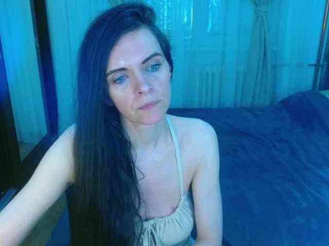 SexQueen11 webcam