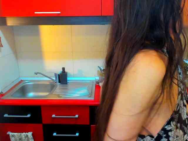 SexQueen11 webcam