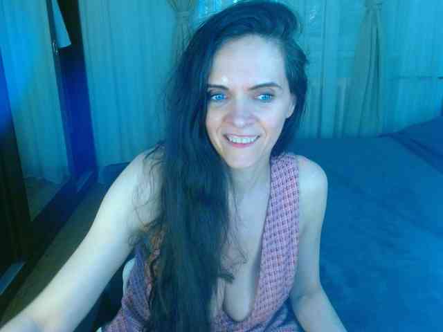 SexQueen11 webcam