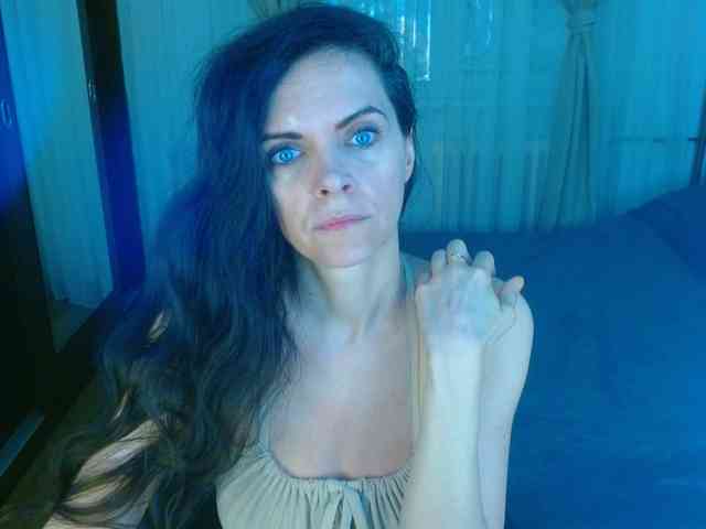 SexQueen11 webcam