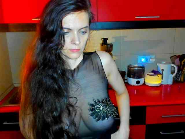 SexQueen11 webcam
