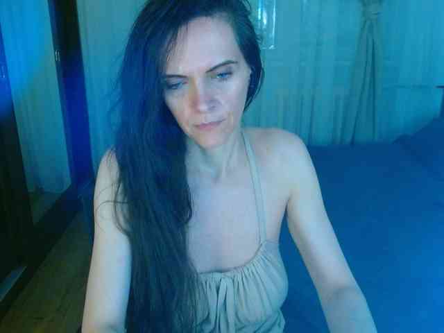 SexQueen11 webcam