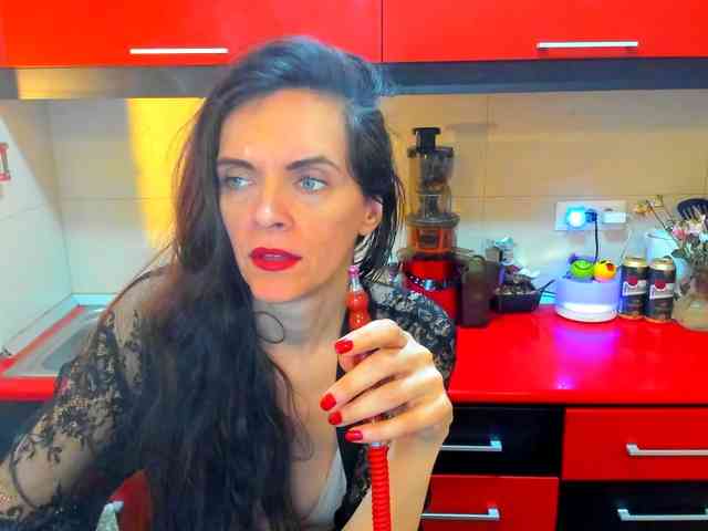 SexQueen11 webcam