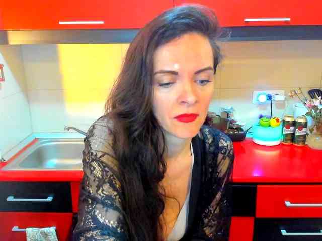 SexQueen11 webcam