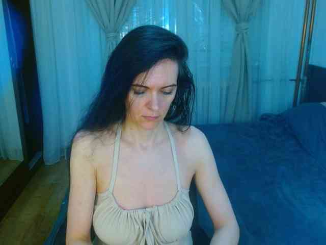 SexQueen11 webcam