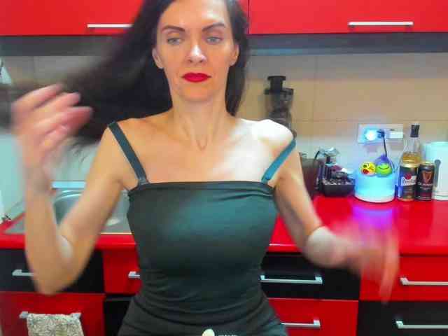 SexQueen11 webcam