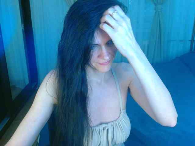 SexQueen11 webcam