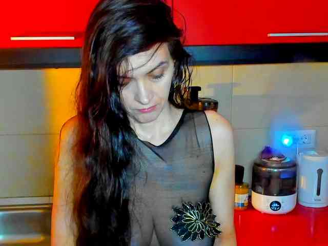 SexQueen11 webcam