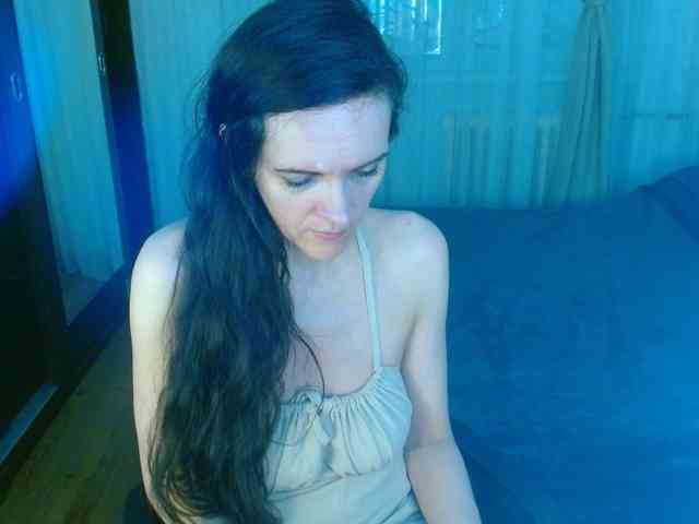SexQueen11 webcam