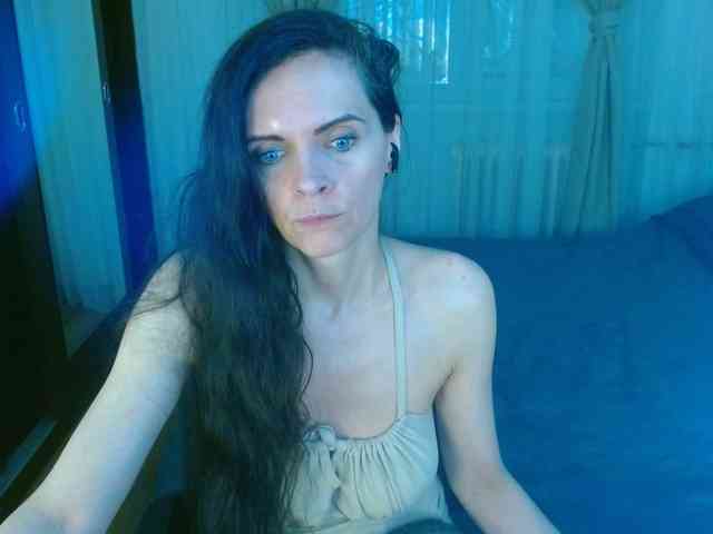 SexQueen11 webcam