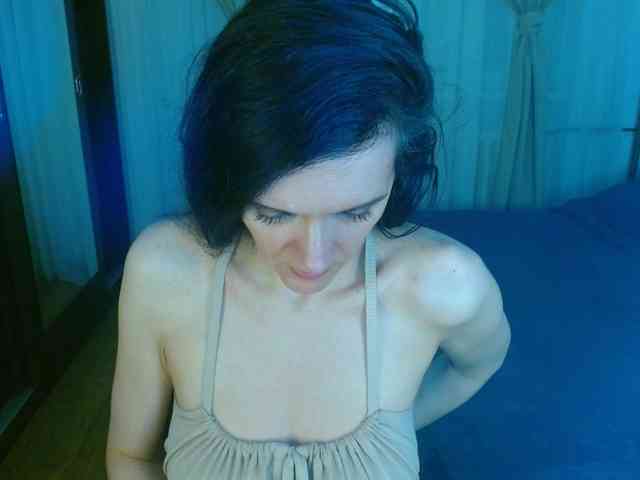 SexQueen11 webcam