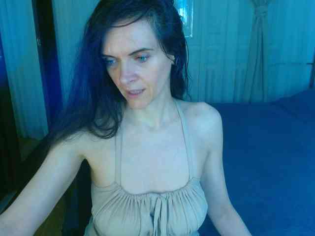 SexQueen11 webcam