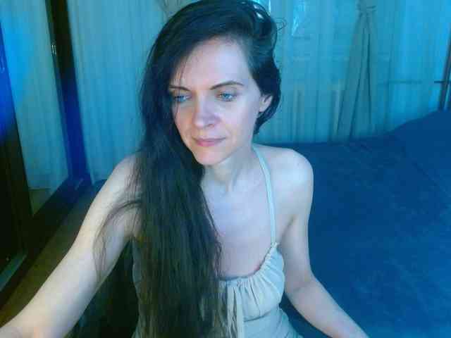 SexQueen11 webcam