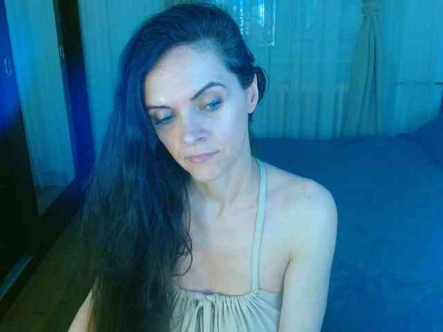 SexQueen11 webcam