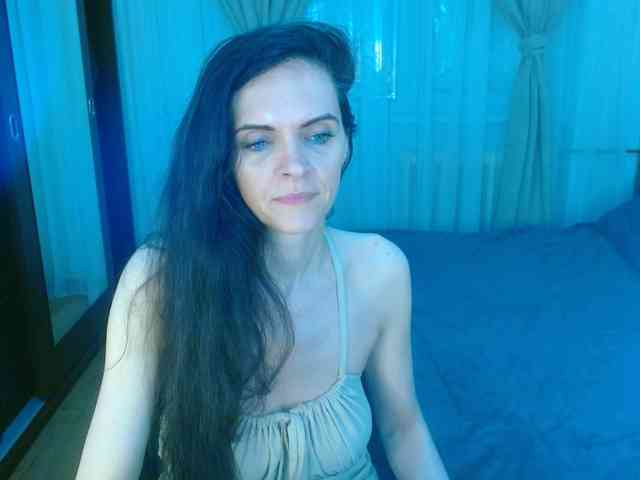 SexQueen11 webcam