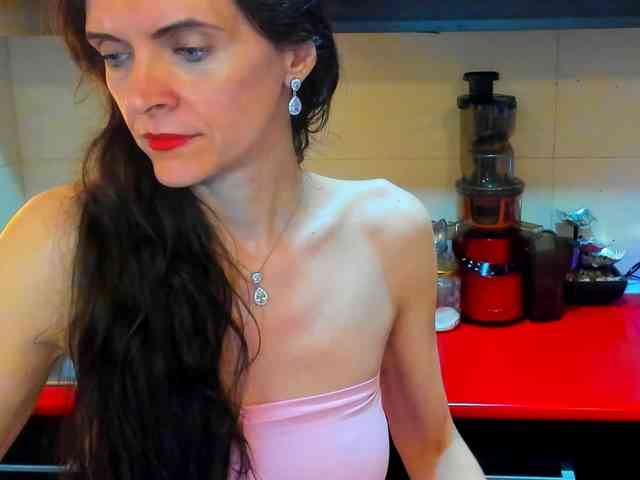 SexQueen11 webcam