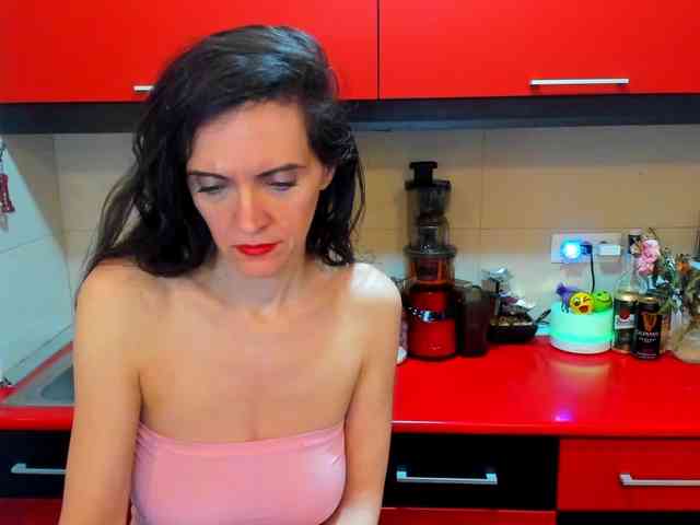 SexQueen11 webcam