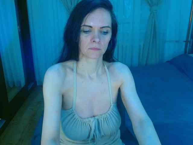 SexQueen11 webcam