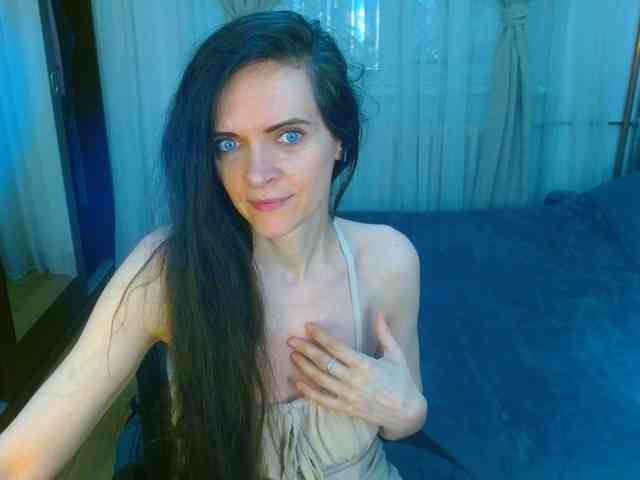 SexQueen11 webcam