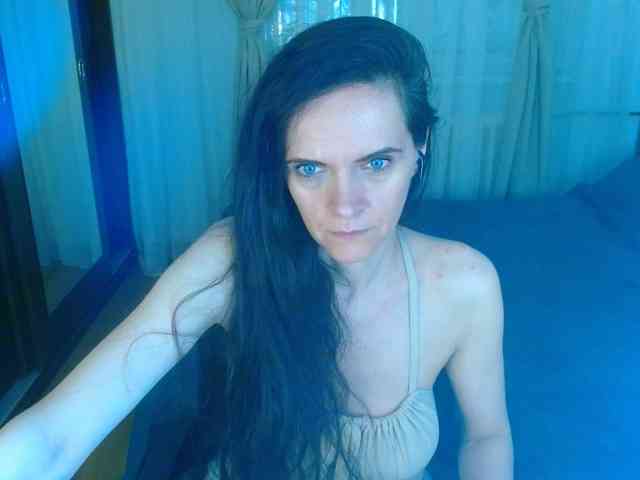SexQueen11 webcam