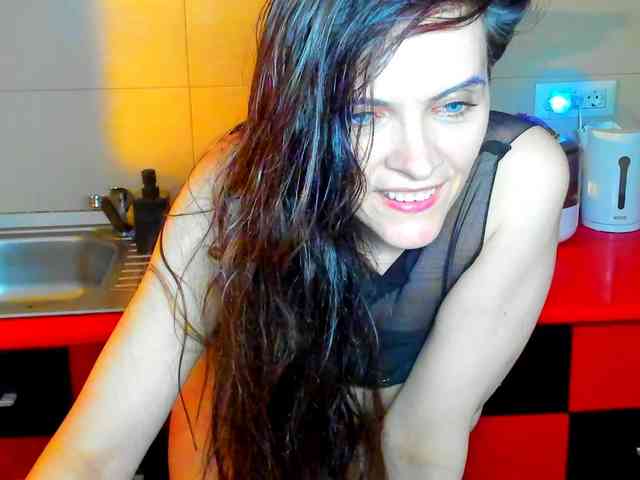 SexQueen11 webcam