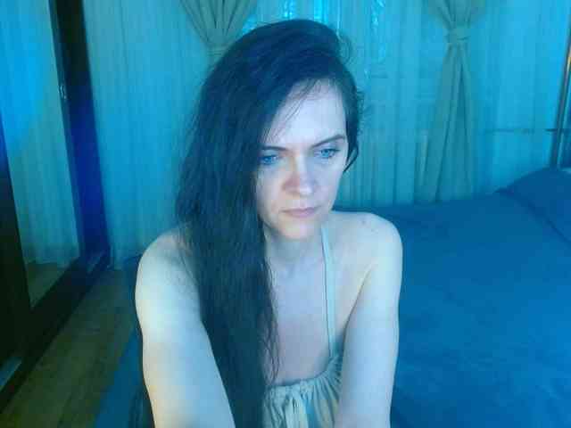 SexQueen11 webcam