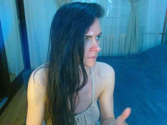 SexQueen11 webcam