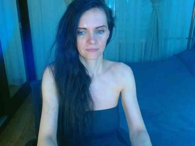 SexQueen11 webcam