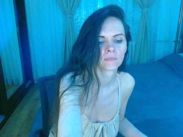 SexQueen11 webcam
